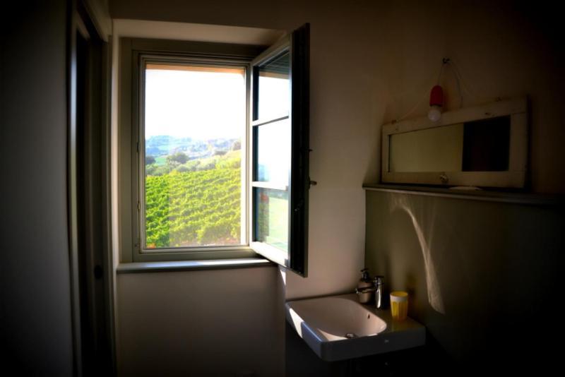 B&B Casale Fonte Vecchia 몬테프란도네 외부 사진